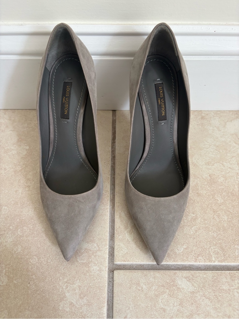 Louis Vuitton Taupe Suede Pointed Pumps